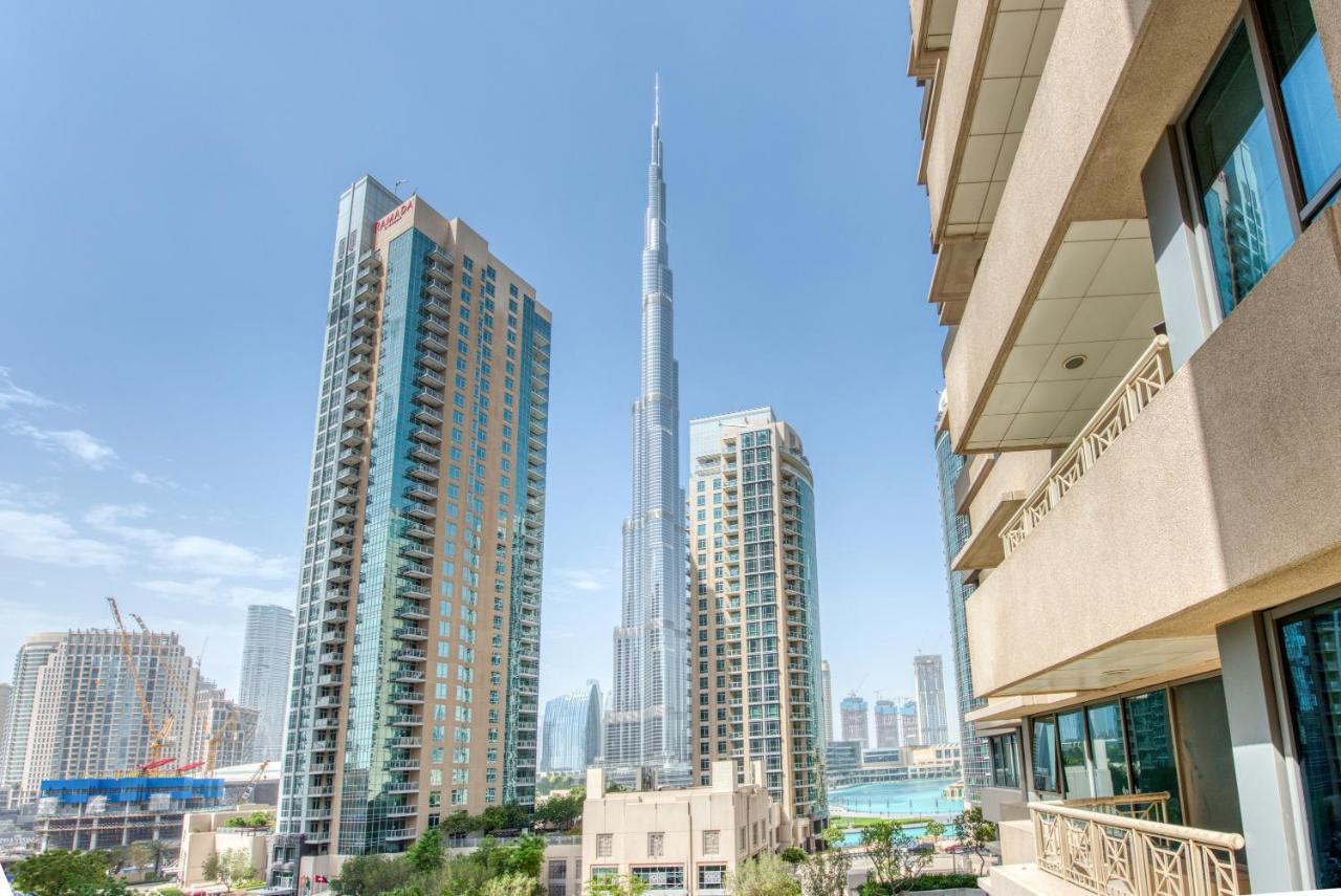 Maison Privee - Radiant Urban Retreat With Iconic Burj Khalifa Vws Dubai Exterior photo